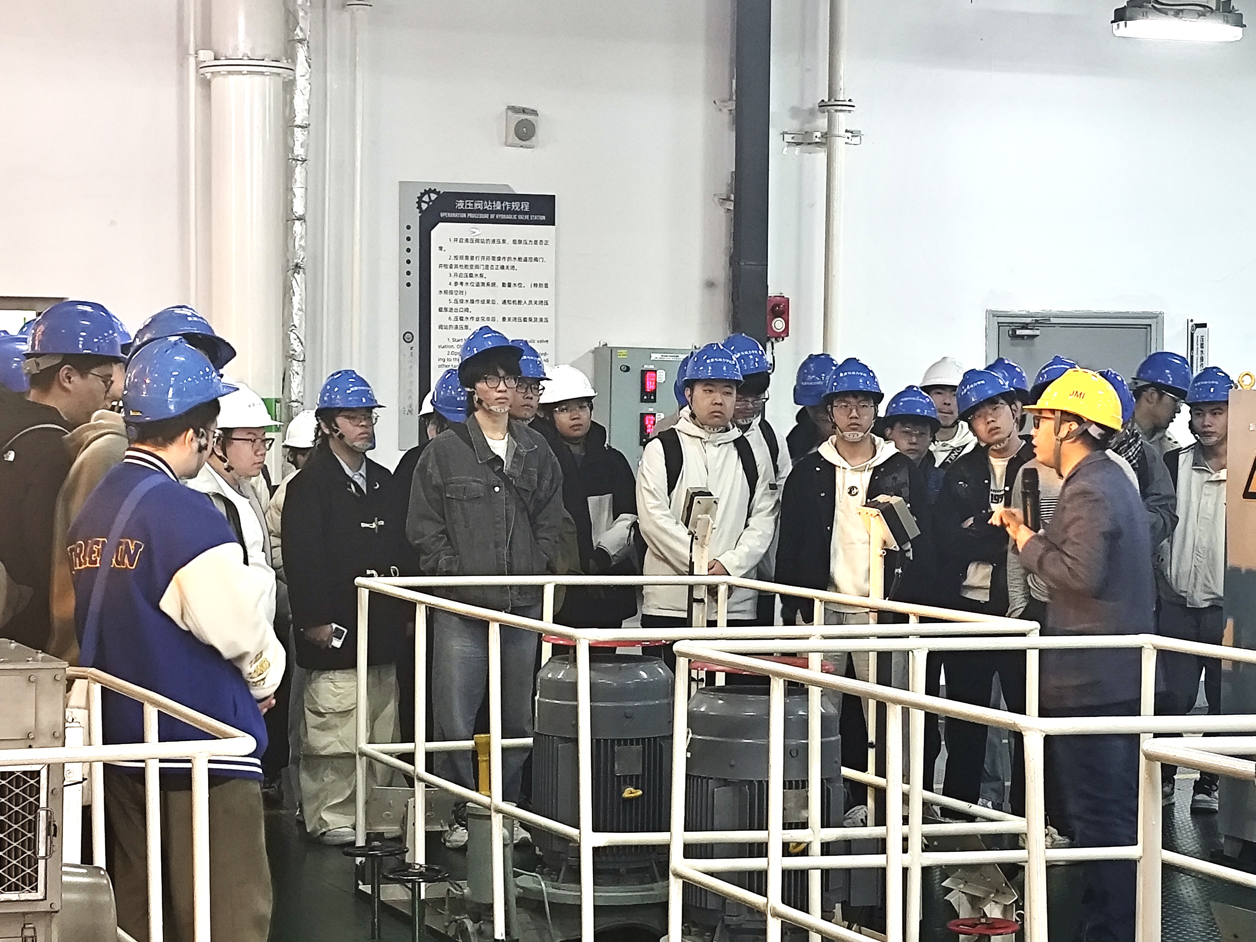 1761886390169956.png 1.png